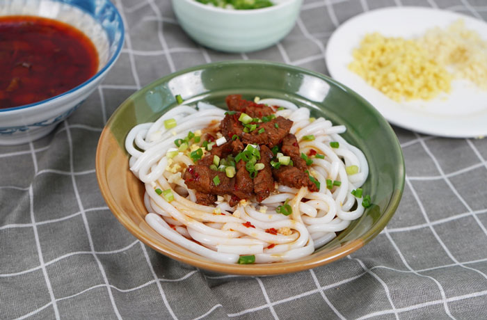 六弓乡肉臊子粉培训